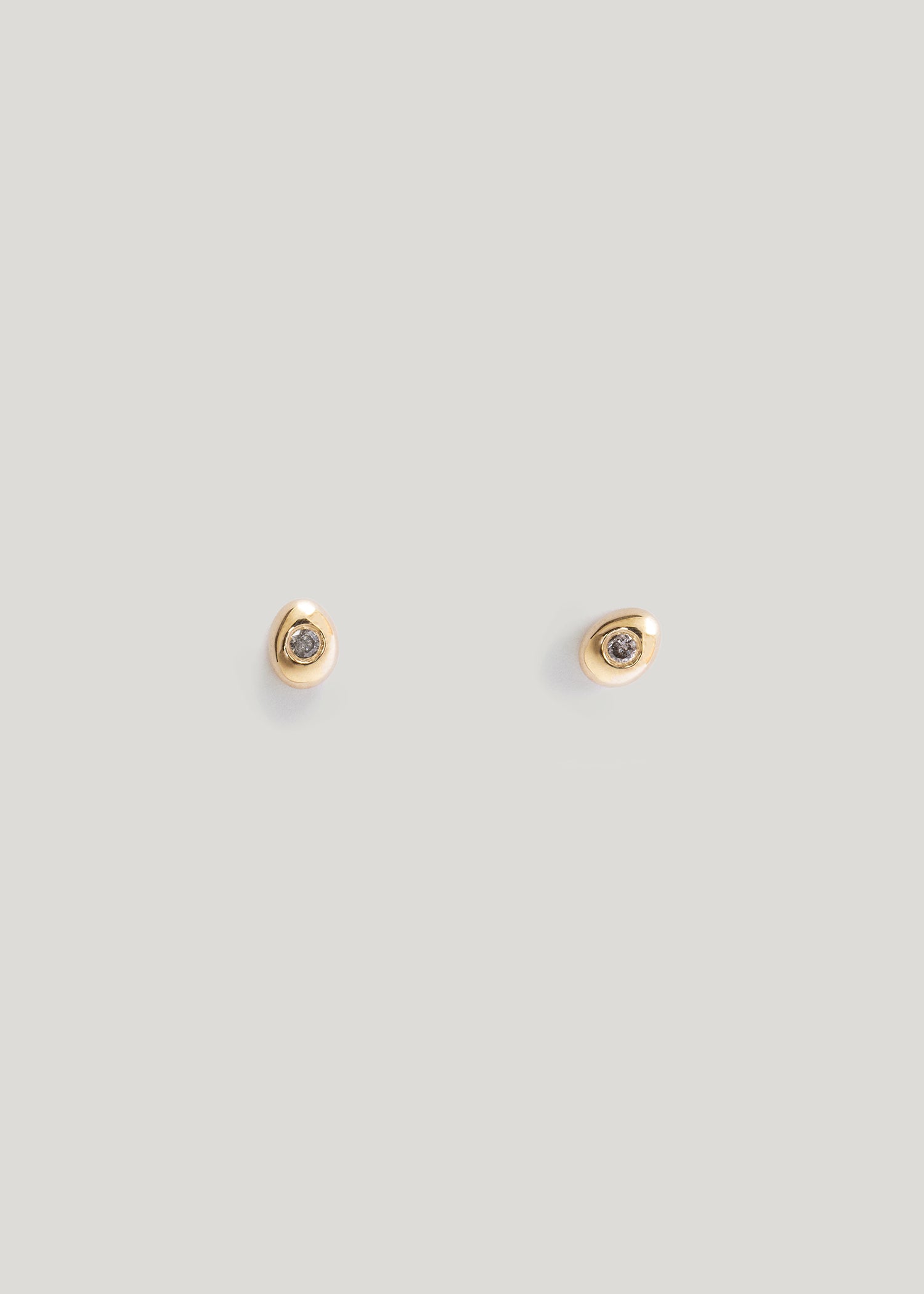 Grey Diamond Mini Pebble Studs – M. Hisae