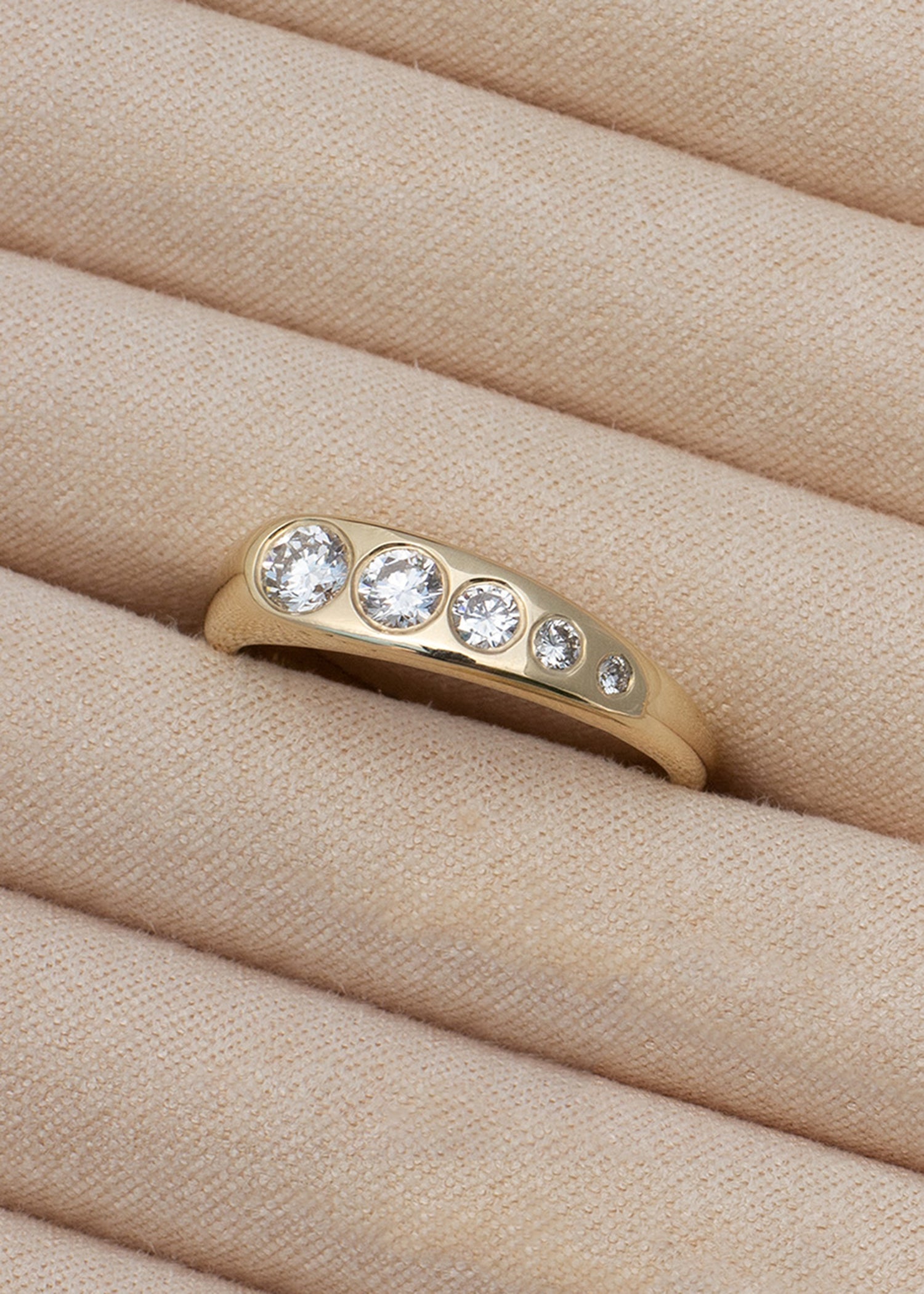 White Diamond Lila Suprima Ring – M. Hisae