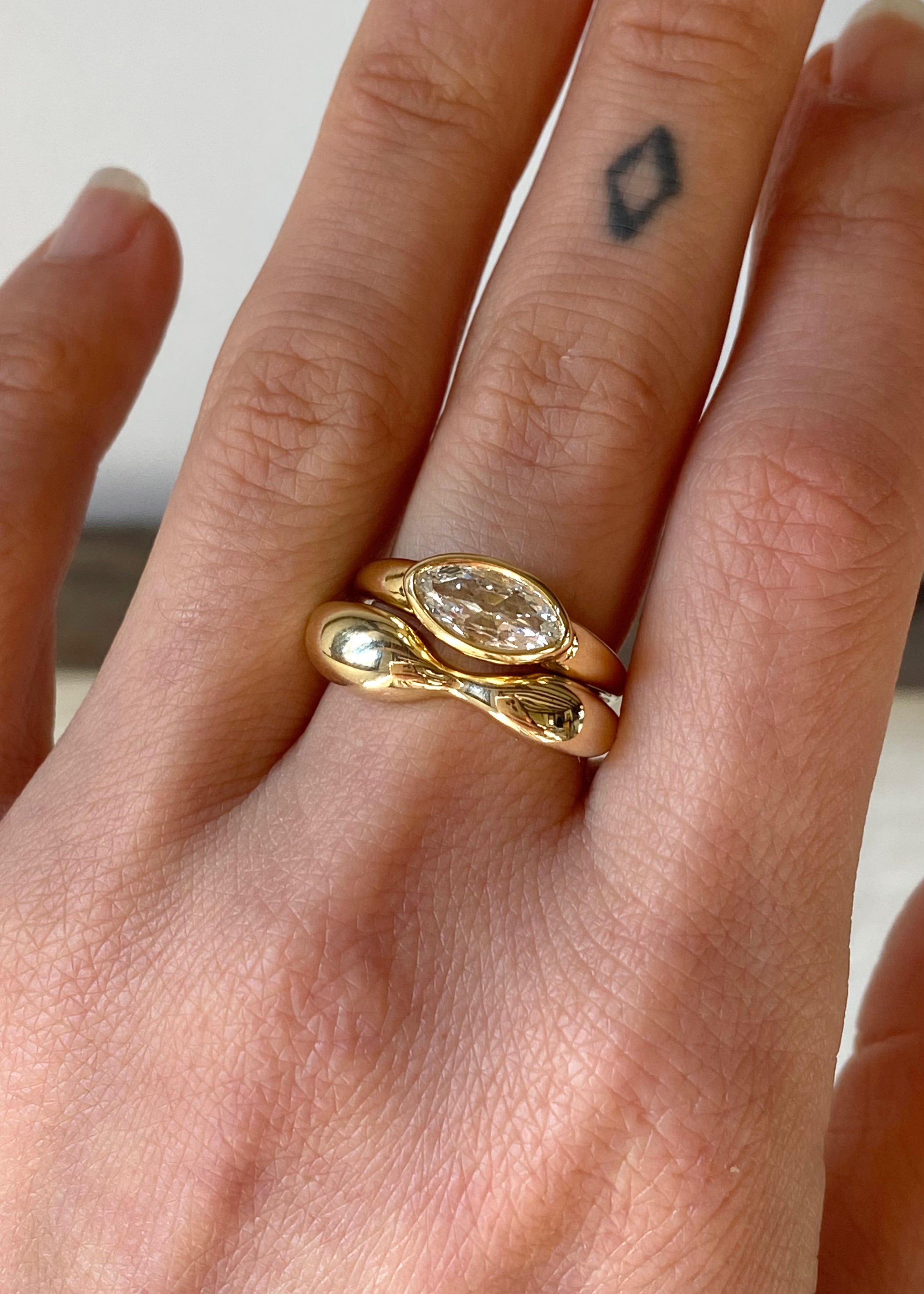 PREORDER: Figure Ring in 10k & Silver