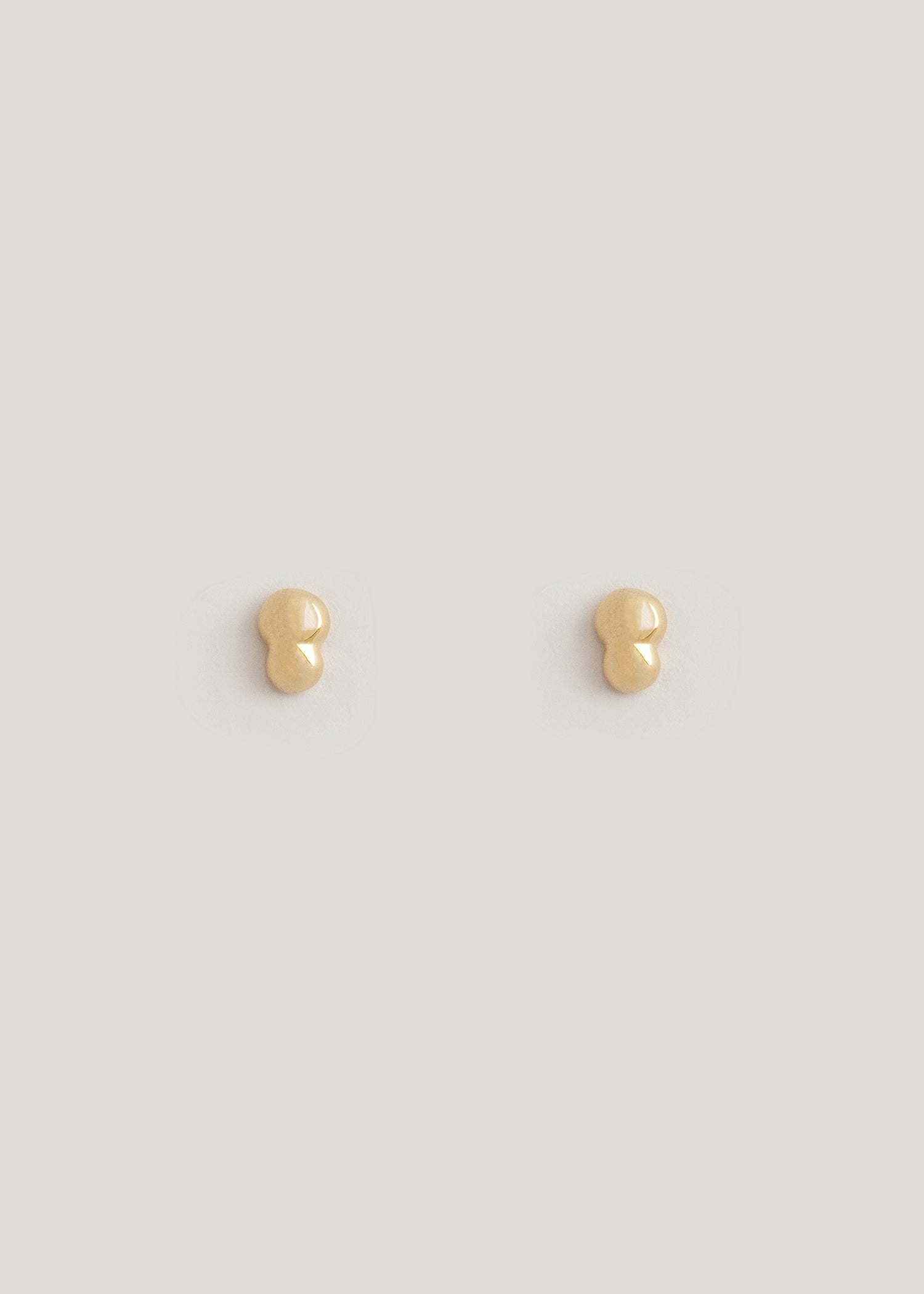 In Stock | Smooth Bela Studs
