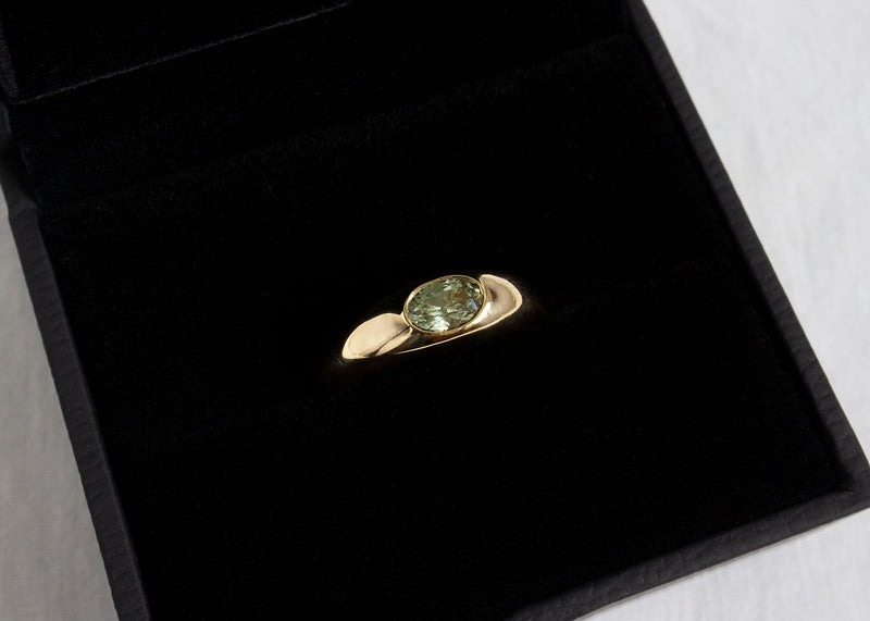 Green Sapphire Classic Risa Ring