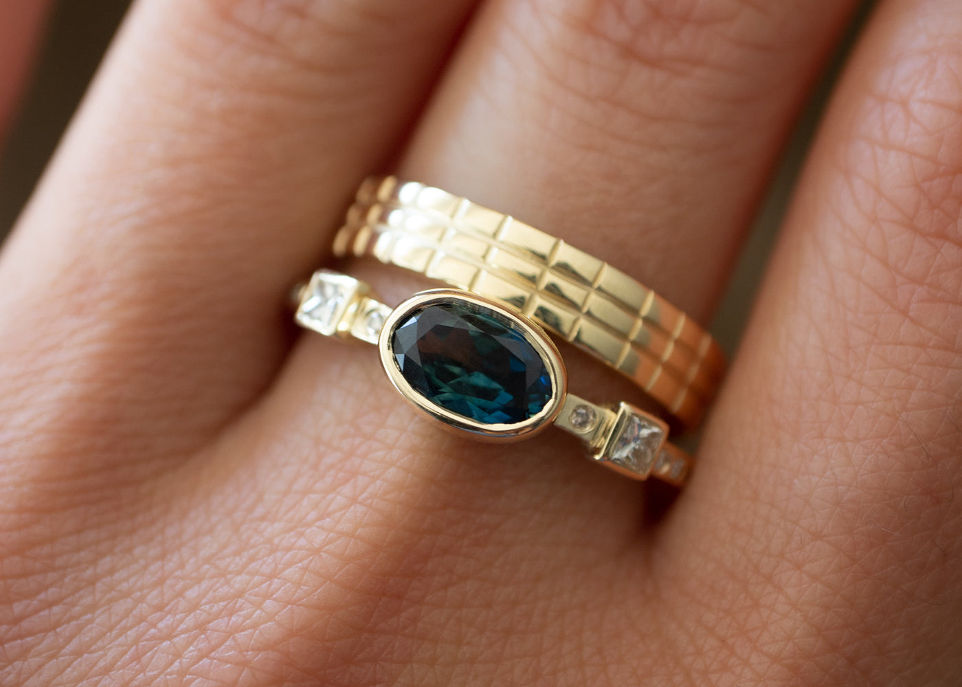 In Stock | Hikaru Ring No.14 - Blue/Teal Oval Australian Sapphire