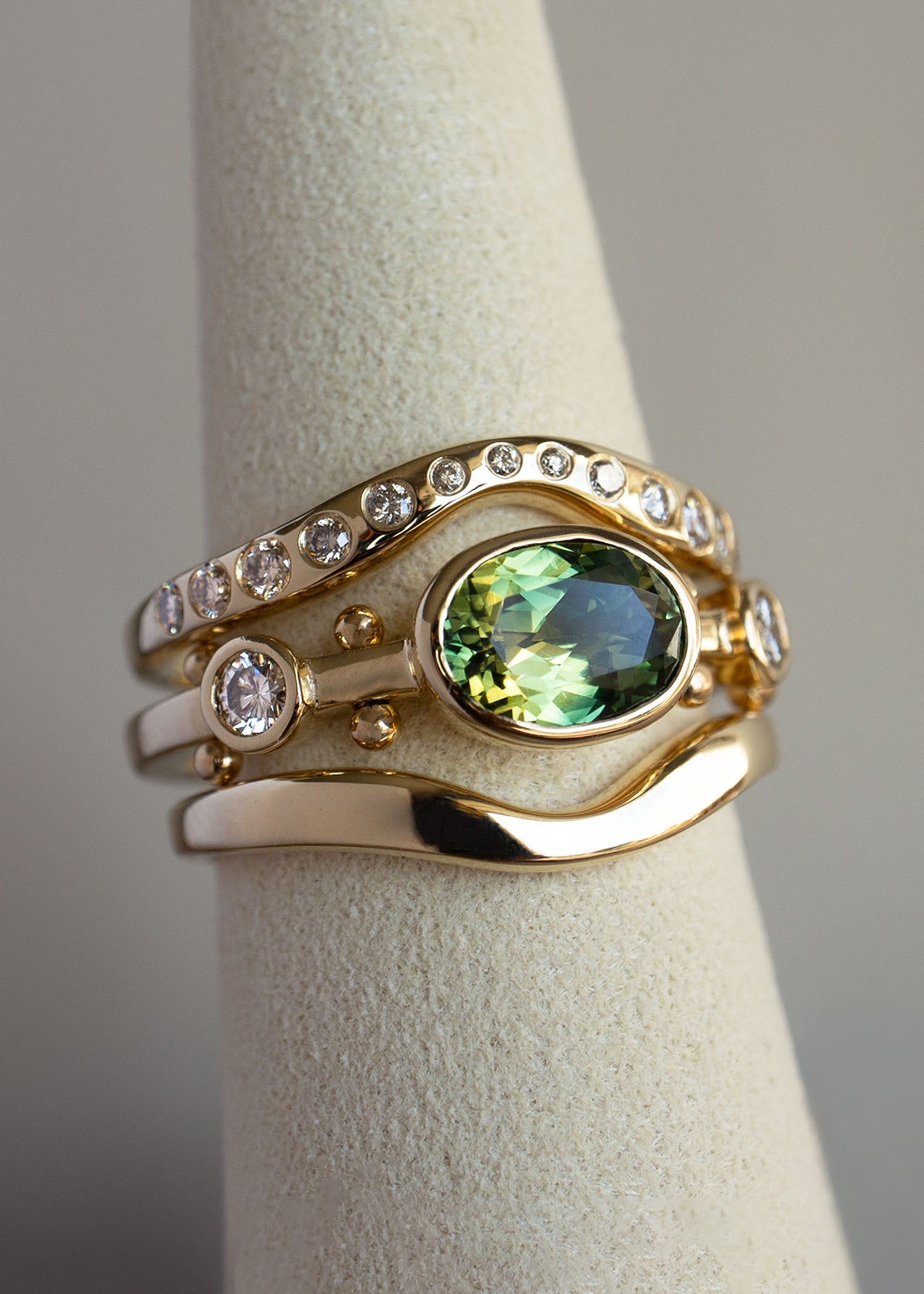 In Stock | 1.45ct Oval Moss Green Sapphire Kaori Ring – M. Hisae