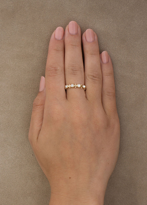 4-Stone White Diamond Koemi Ring