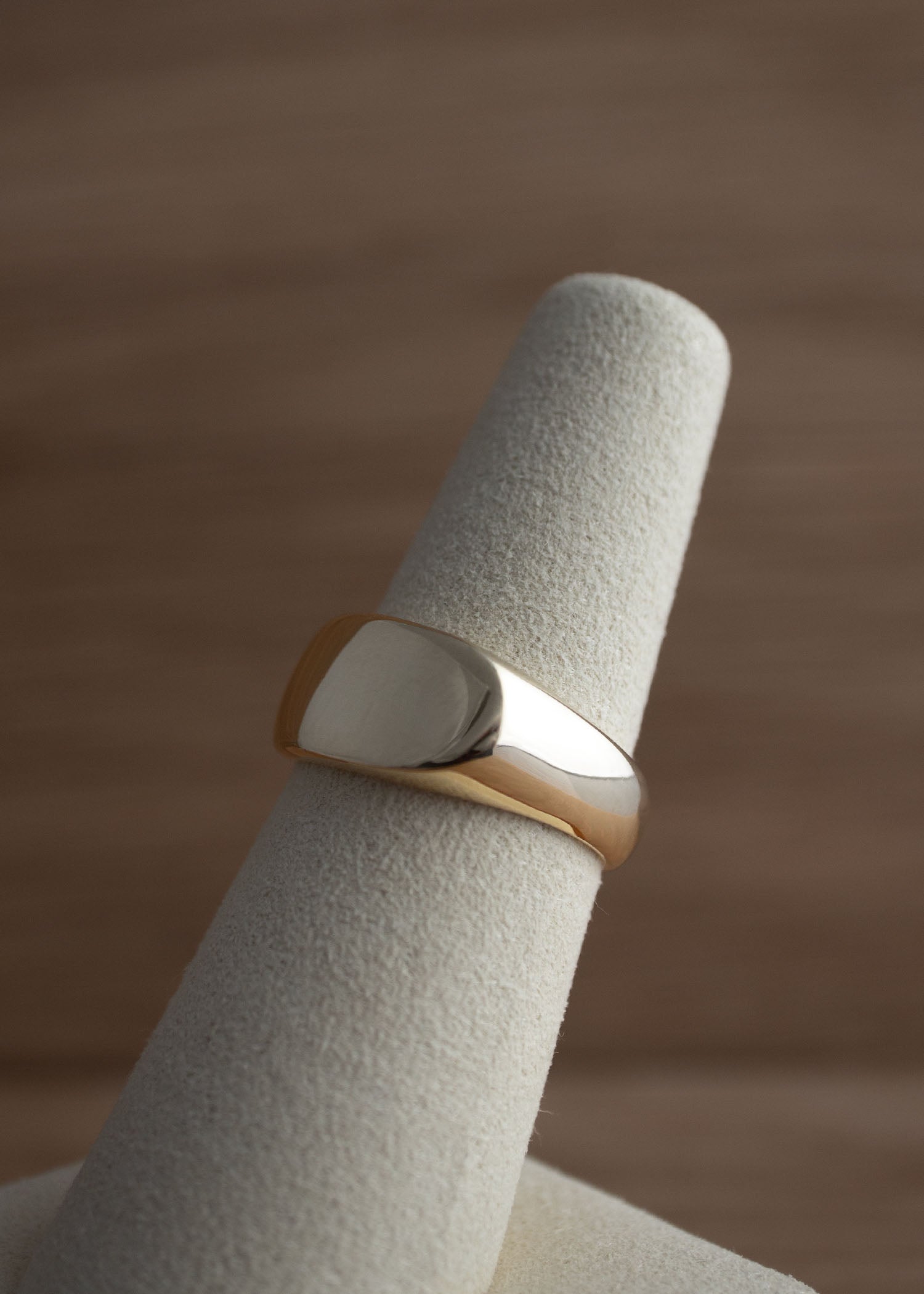 In Stock | Wide Lila Ring