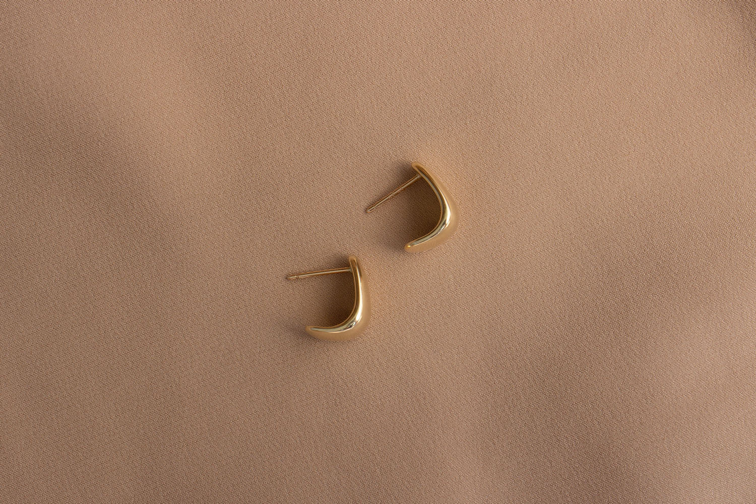 In Stock | Yumi Ear Huggers