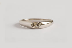 In Stock | Silver Montana Sapphire Petite Risa Ring